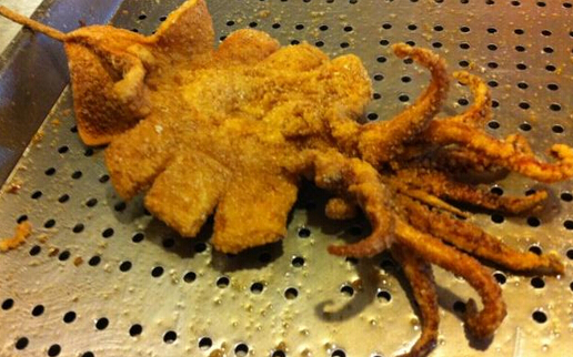 食界玩家轰炸大鱿鱼加盟店