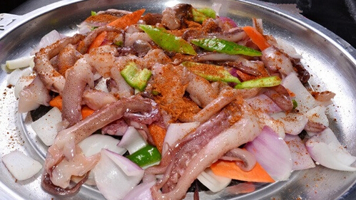 好吃佬石烤屋加盟