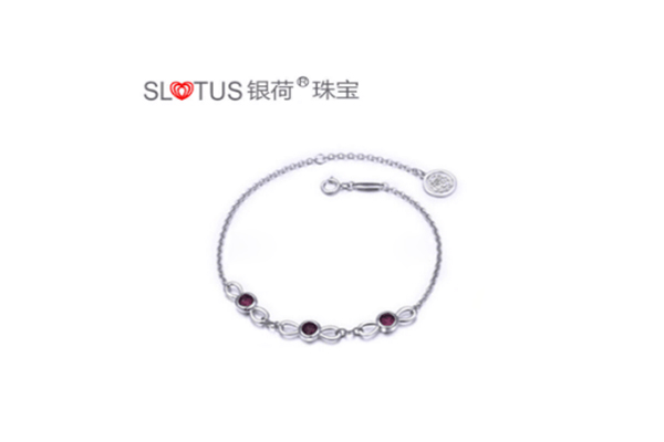 【银荷珠宝加盟】加盟银荷珠宝，财源滚滚生意好！