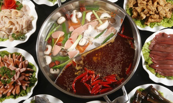 九尺鹅肠老灶火锅加盟