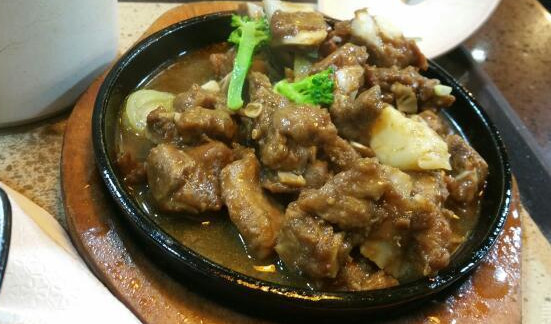 喜贡私房排骨饭加盟