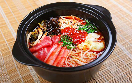 三品阁过桥米线加盟