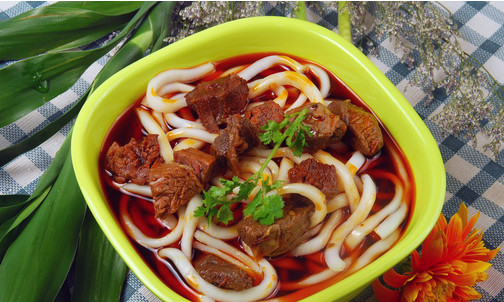 大嘴牛肉面加盟