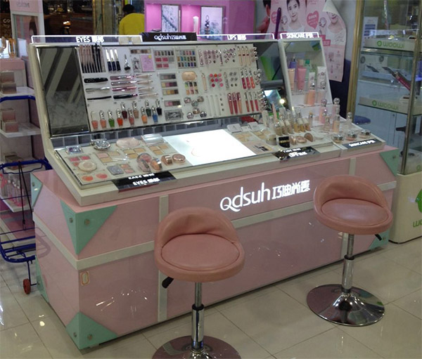 巧迪尚惠彩妆加盟店