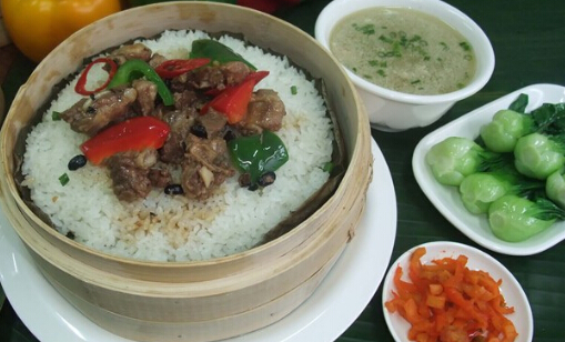 米哥村排骨米饭加盟