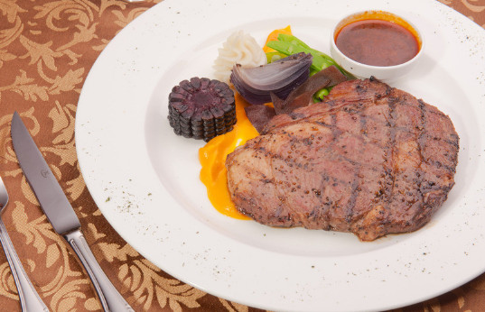 仕朋莱牛排加盟