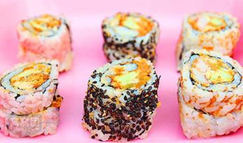 浪漫樱花寿司加盟