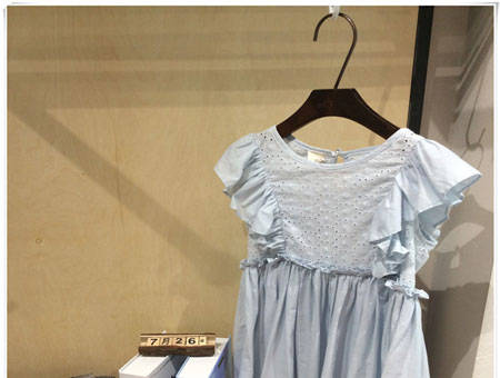 宝儿汪童装加盟