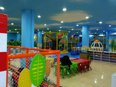快乐小孩儿童乐园加盟
