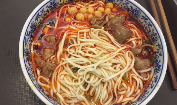 柴三小面馆加盟