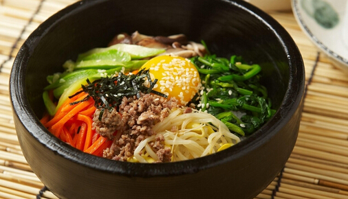 一之春石锅拌饭加盟