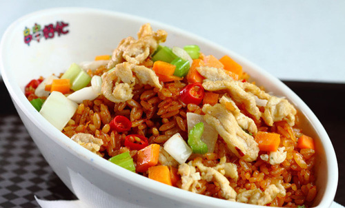 串串好忙骨汤麻辣烫加盟