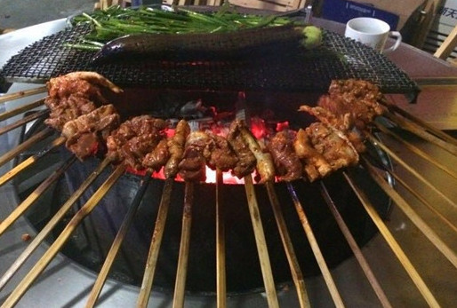 大凉山火盆烧烤加盟