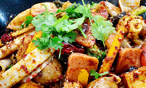 川山城麻辣香锅加盟