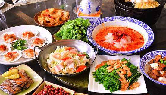 万氏煨汤馆加盟