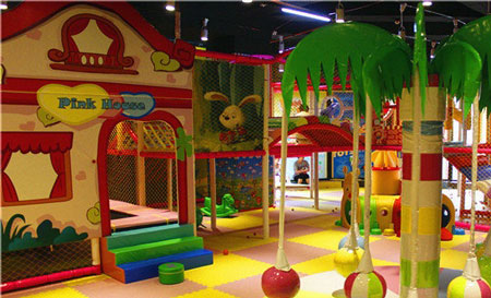 跳跳虎儿童乐园加盟