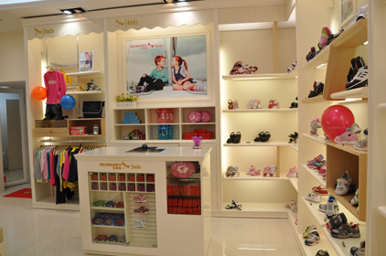 红蜻蜓童装加盟