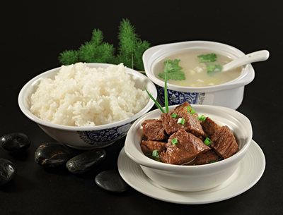 吉香牛坛肉加盟