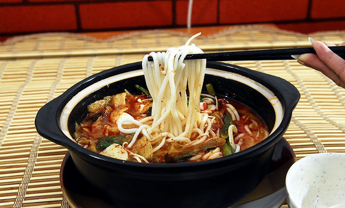 巧媳妇过桥米线加盟