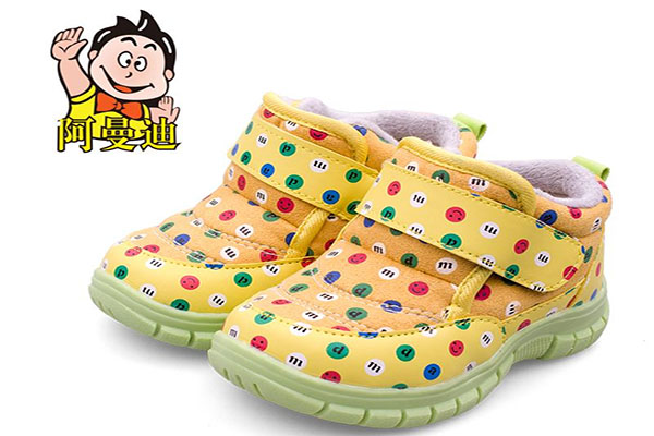 阿曼迪童鞋加盟