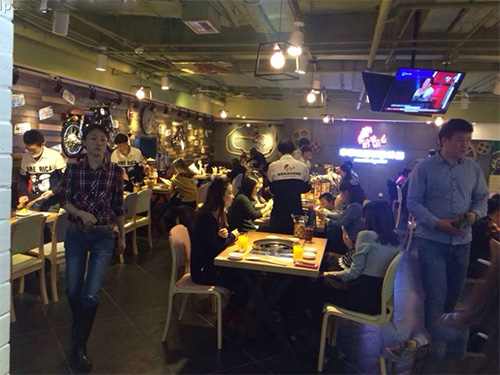 车学长遇见铁板鸡加盟店