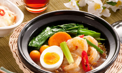 巧阿婆中式快餐加盟