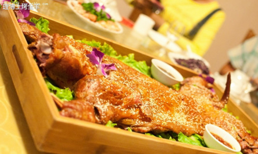 理博士烤全羊加盟