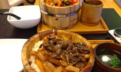 阿桶木木桶饭加盟