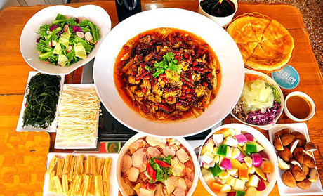 鸿鲲楼三汁焖锅加盟