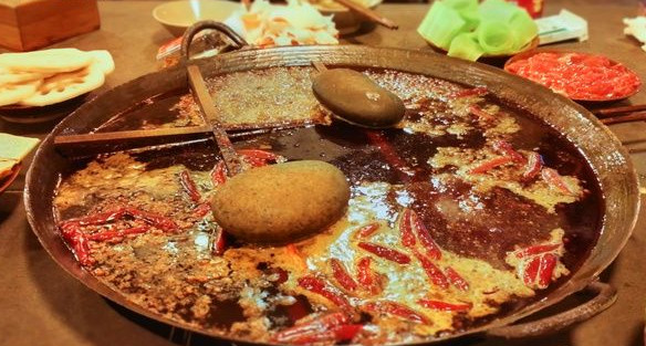 辛麻道老火锅加盟店