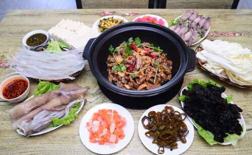 乾王府护心肉锅加盟