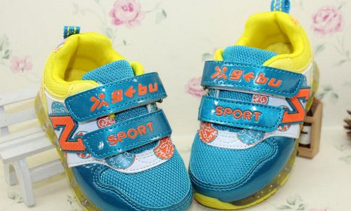 雅各布童鞋加盟