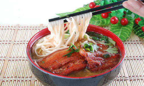 来一碗手擀面加盟