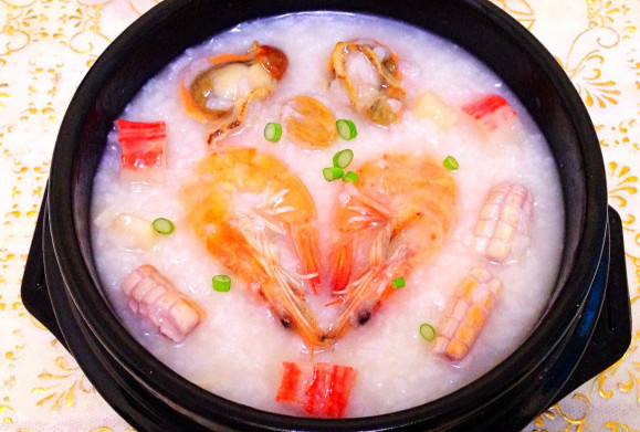 火齐潮汕砂锅粥加盟店