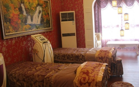 艾斯欧迪美容院加盟店