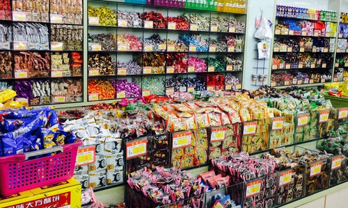 喜福多休闲食品加盟店
