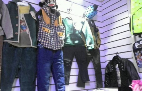 小巧编童装加盟店