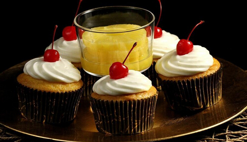 宾果士甜品加盟需要多少钱?14.2万元开创致富新时代!