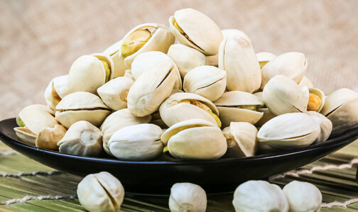 翁不倒炒货加盟