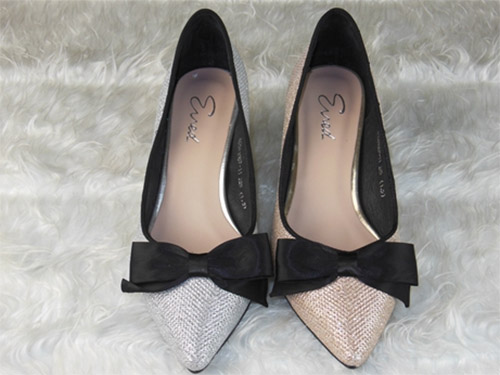 依人依典女鞋加盟店