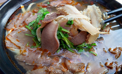 插花牛肉汤加盟