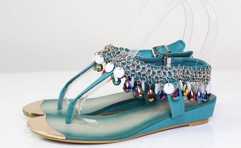 风雨廊街女鞋加盟