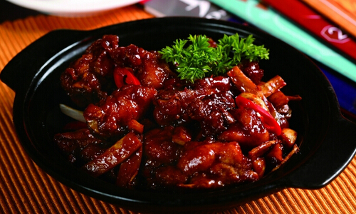 一席地鸡煲加盟