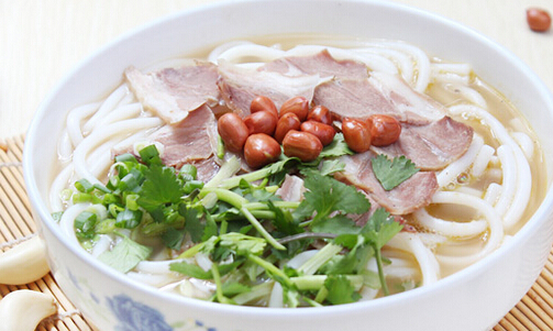 何家鲜羊肉粉加盟