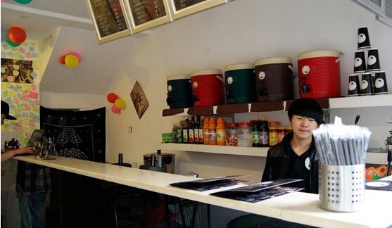 不二奶茶加盟店