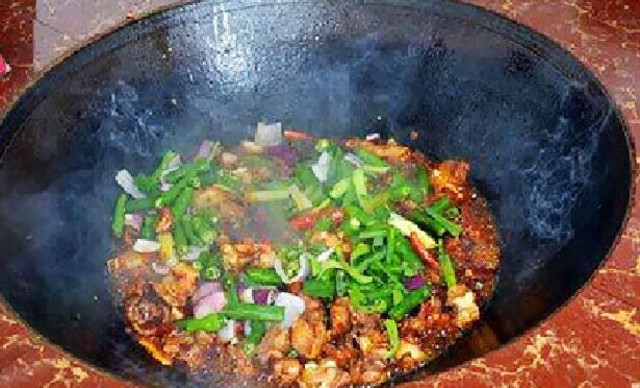 山城柴火鸡加盟