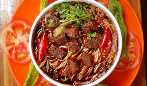 张彩会手擀麻辣面加盟