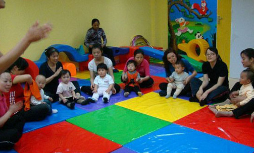 领跑者早教加盟