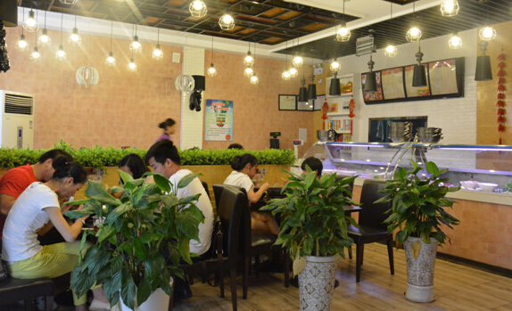 米辣原麻辣香锅加盟店