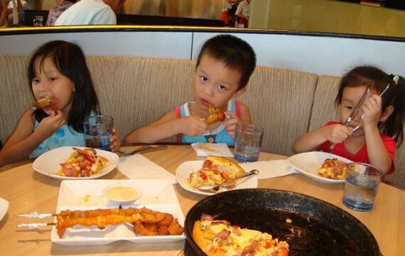 嘟嘟披萨加盟店